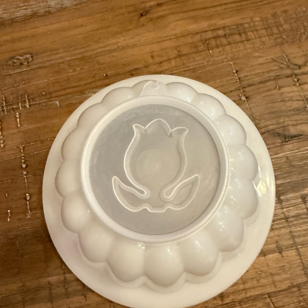 Tupperware Vintage Tulip Jelly Jello Mold‎ Y2K 70s 80s parties